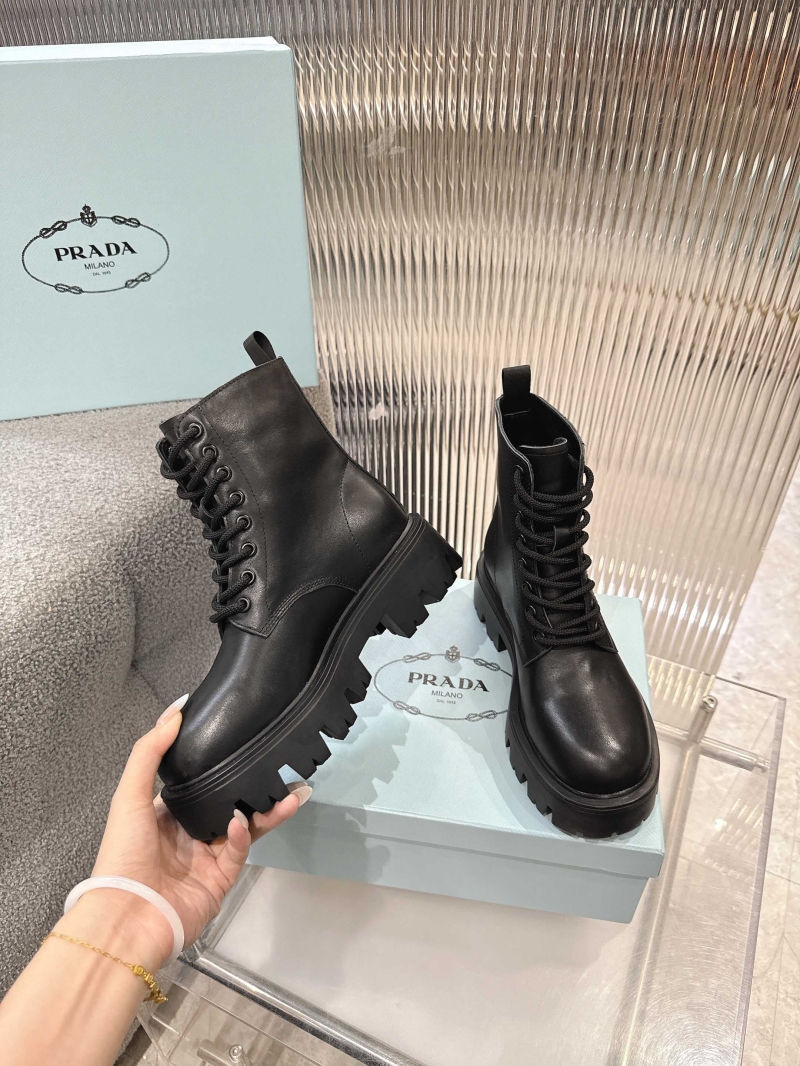 Pra*a boots